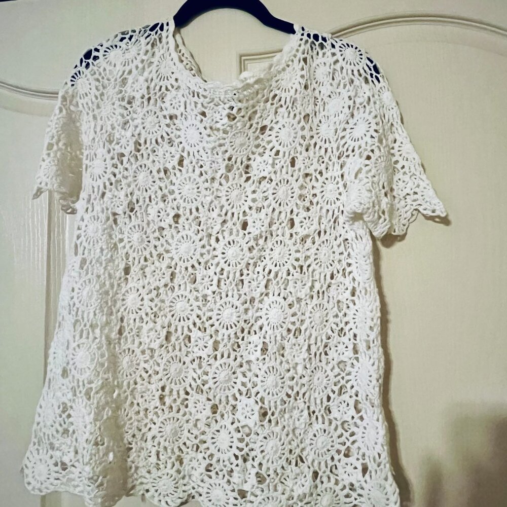 Joie Alizeh Knit Crochet scallop shirt White Top - Picture 4 of 7